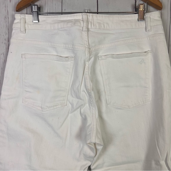 DL1961 | Patti High Rise Straight Donavan White distressed denim - Picture 10 of 10